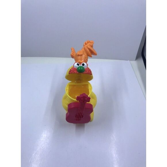 MCDONALD'S MUPPETS YELLOW WHAT-NOT BIRD GUITAR 1994 Happy Meal Toy FREE SHIPPING - Picture 1 of 6